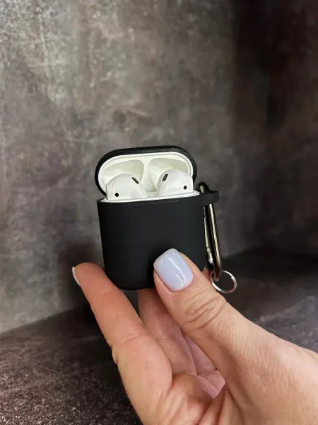Мобилиус Чехол на AirPods 1 2 матовый черный