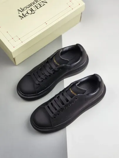 Кроссовки Alexander McQueen, мужские и женские кроссовки. Рекомендуется на 1 размер больше
