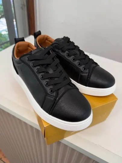 Кроссовки для мужчин Santoni Получите на 1 размер больше