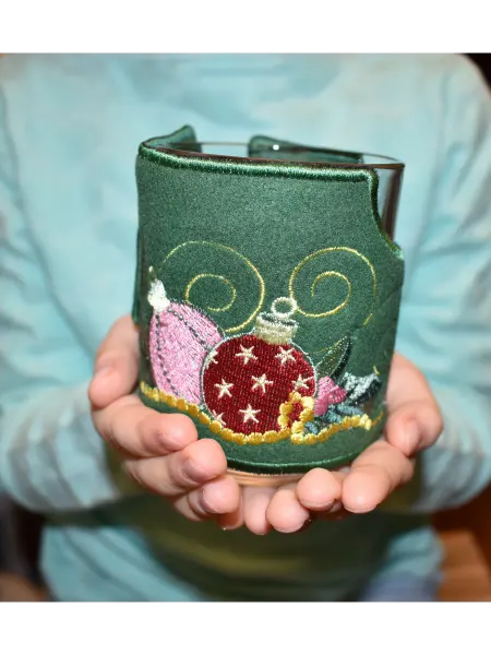 Грелка для кружки + подставка "Новогодние игрушки"