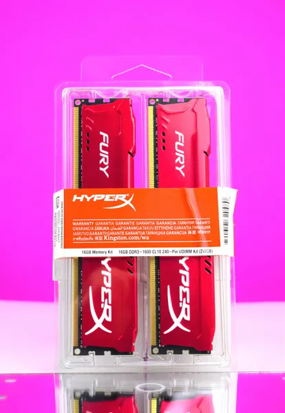 Оперативная память HyperX Fury 16 ГБ (8 ГБ x 2 шт.) DDR3 1600 МГц DIMM CL10 red