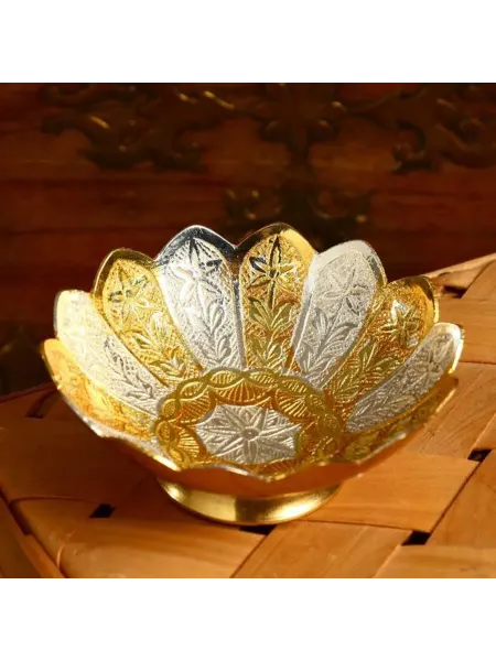 Конфетница из латуни "Солнечные лучи", 10х10 см