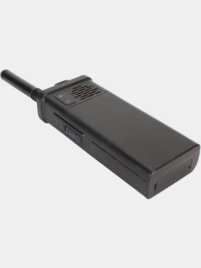 Телефон SQ mobile SQ7700 tank принимает 4 SIM-карты, а также действует как powerbank