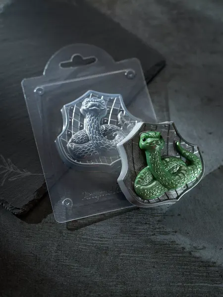 AnyMolds Змея на щите форма пластиковая для мыла к Новому году