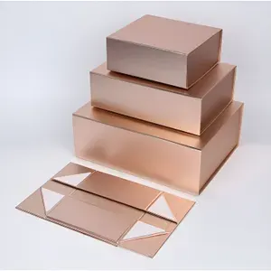 Подарочная коробка самосборная с магнитным клапаном 33*25*12 см - золотая К00012. Товар уцененный