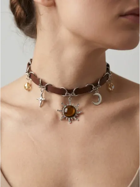 Bracelle Чокер кожаный с подвеской солнышко