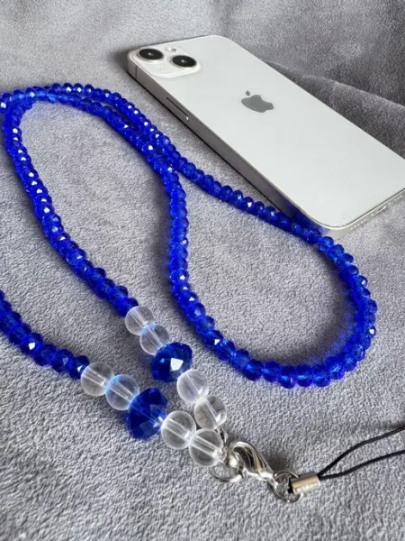Kitniss Шнурок для пропуска из бусин 36 см