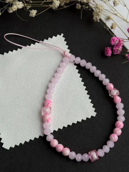 Rowan beads Шнурок для телефона, чехла, сумки из бусин