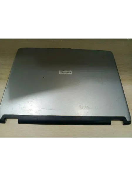 Крышка матрицы Toshiba Satellite M40X-105 PK230003D00