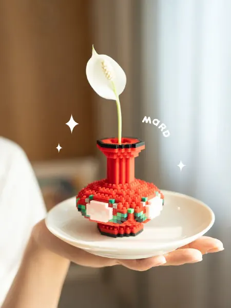 Конструктор 3D из миниблоков Ваза 1