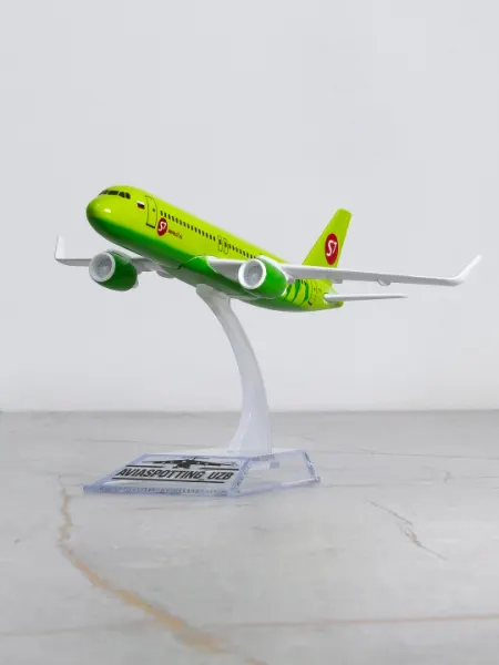 Модель самолёта Airbus A320, S7 Airlines, 14 см, металл+пластик