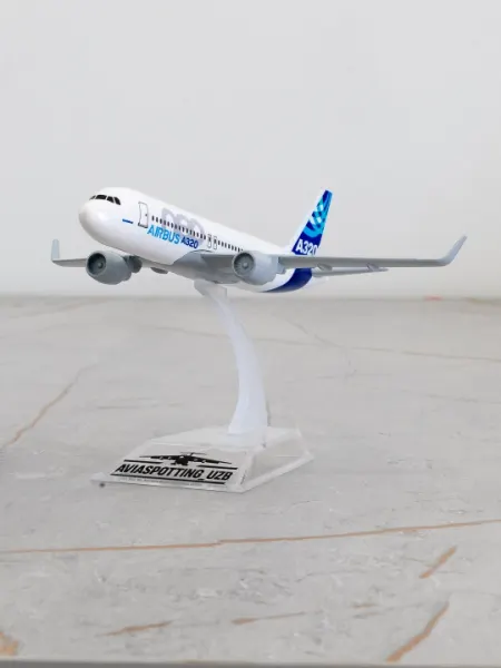 Модель самолёта Airbus A320 neo, Airbus Corporation, 14 см, Металл+пластик