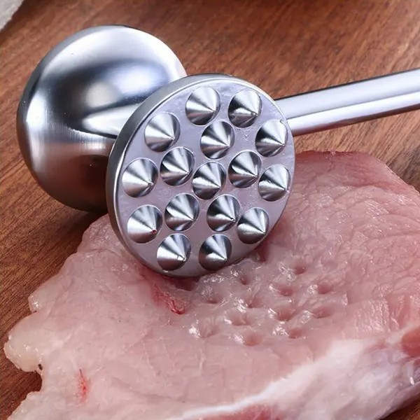 Молоток для отбивания мяса c серебристой ручкой, прорезиненный, стальной