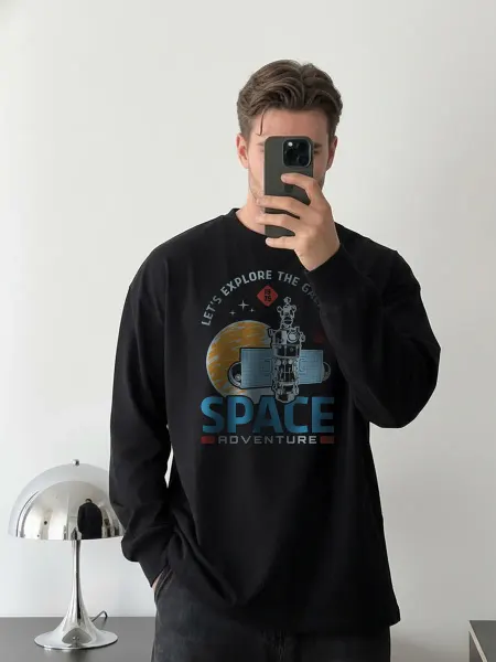 DAZZLO Лонгслив LetsExploreTheGalaxyAdvent с принтом