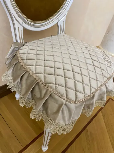 Сидушки на стулья на завязках 2 шт