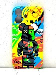 Светящийся чехол-накладка для Iphone 16 / Айфон 16 LUXO/KAWS/ с флуоресцентным рисунком