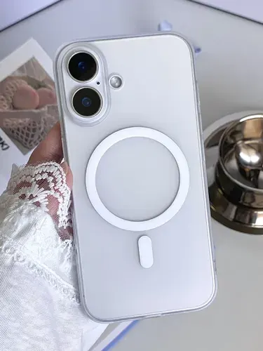 Чехол на iPhone 16 MagSafe