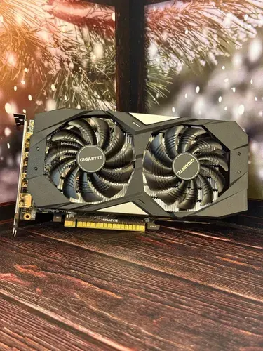 Gigabyte Видеокарта GeForce GTX 1650 GIGABYTE GeForce GTX 1650 WINDFORCE OC 4GB 4 ГБ (GV-N1650WF2OC-4GD)