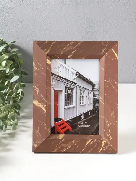 Стильная фоторамка из пластика 10x15 см «Гедеон»