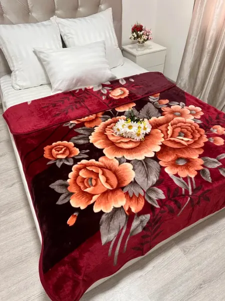 Плед гладкий мягкий 150х200 см на диван и кровать