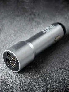 Зарядка в прикуриватель авто для телефона 2 USB / Зарядное устройство в машину / Разветвитель прикуривателя удлиненный корпус