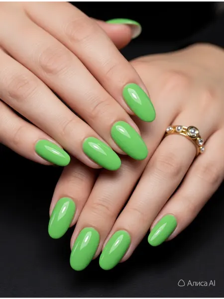 CRISTINANAILS Гель лак для ногтей светло зелёного цвета