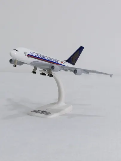 Модель самолёта Airbus A380, Singapore Airlines 20 см, Шасси, Металл+пластик
