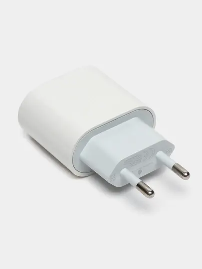 Сетевое зарядное устройство Apple MHJ83ZM/A, 20W Type-C Power