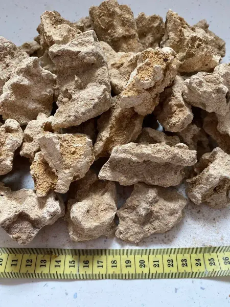 Камни аква 23 Грунт Меотис, Песчаник пещеристый 2 кг, фракция 3-6 см
