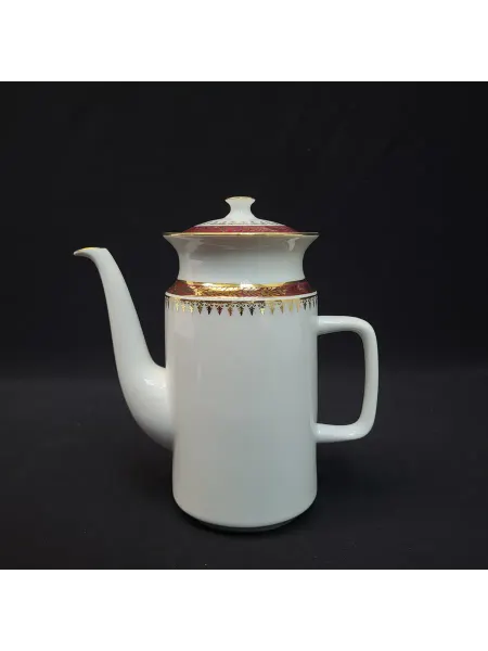 Кофейник винтажный, СССР. Фарфоровый, с крышкой, белый с б