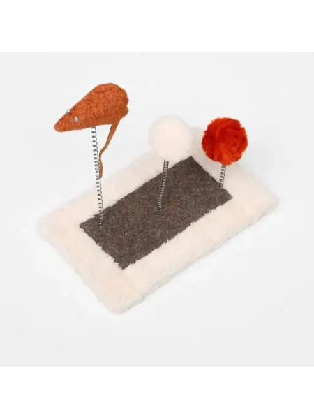 Когтеточка с игрушкой для кошек, 27×15.5×25 см, цвет микс