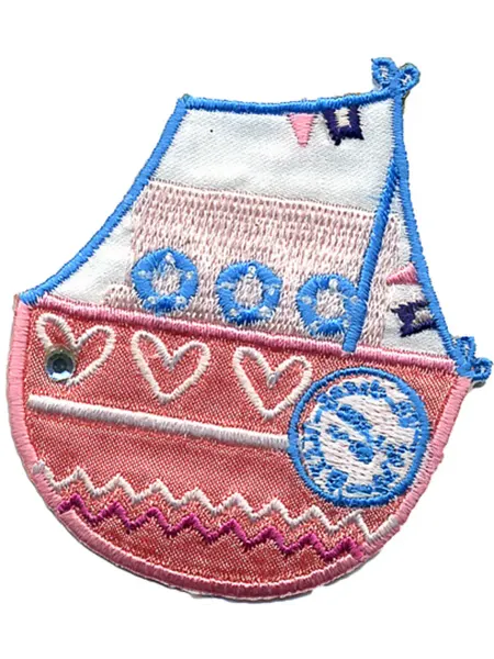 HKM Термоаппликация Кораблик со стразиком, 7х4см, 1шт