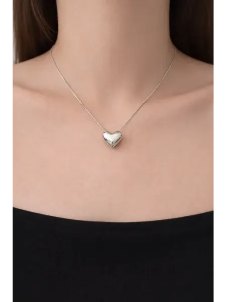 Цепочка с сердцем аксессуар на шею минималистичный кулон