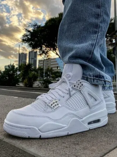 Баскетбольные кроссовки Nike Air Jordan 4 Retro