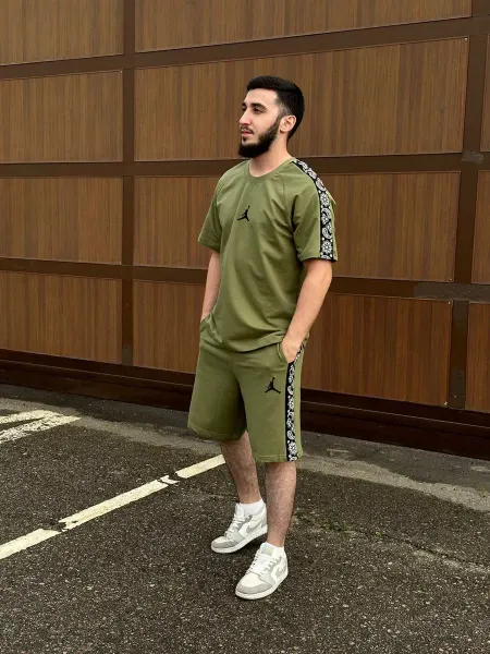 Guloria Костюм спортивный Jordan летний футболка и шорты