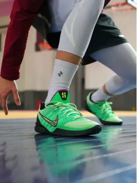 Nike Баскетбольные кроссовки (ярко-зеленые)