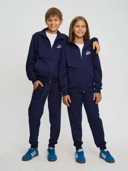 Nike Костюм спортивный для физкультуры