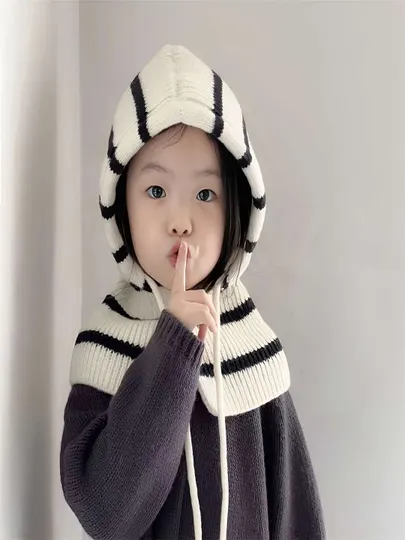 Детская шапка с капюшоном - мягкая и теплая модель для детей 3-8 лет