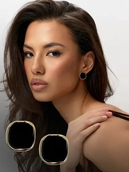 Beauty in details Серьги черные гвоздики квадратные бижутерия