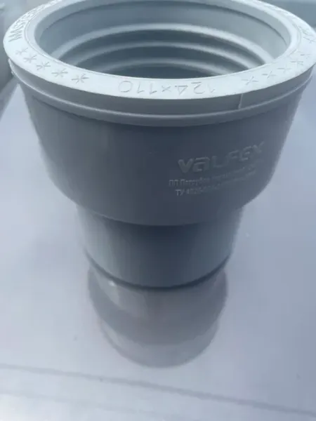 VALFEX Переход c чугуна на пластик 110х124 с манжетой (Valfex)