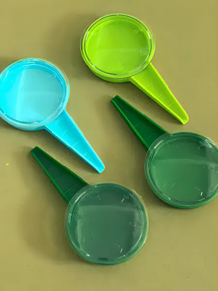 Сеялка для семян ручная салатовый