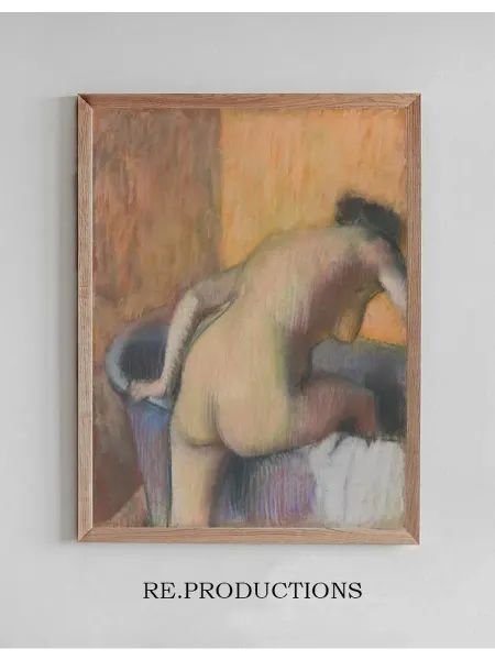 Re.productions Постер Bather Stepping into a Tub - Edgar Degas