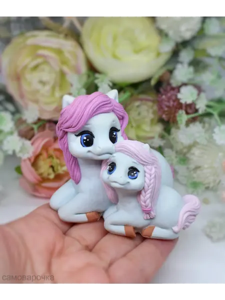 Самоварочка Милые лошадки форма силиконовая 3D для мыла и шоколада
