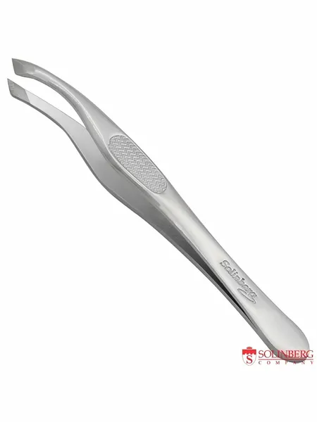 Пинцет для бровей Solinberg 05A1з (ручная заточка), серебристый, наклонное окончание с четкими гранями.