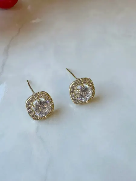 Серьги с кристаллом бижутерия