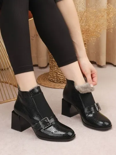 Женские короткие сапоги, полусапоги, зимние, меховые, каблук 4 см