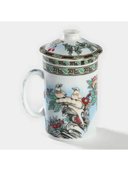 Керамическая кружка с крышкой и ситом