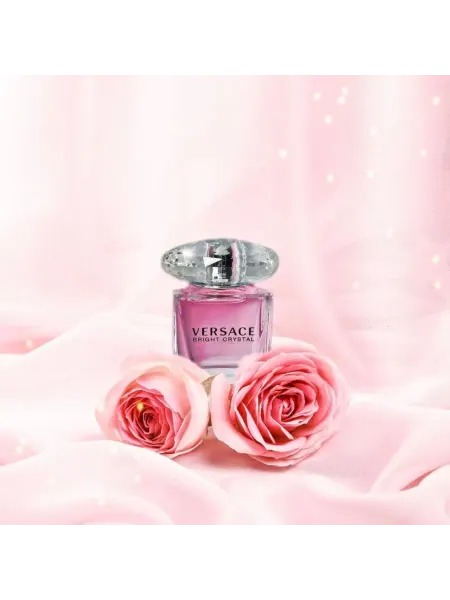 Топовые женские ароматы туалетная вода Versace Bright Crystal 90 мл
