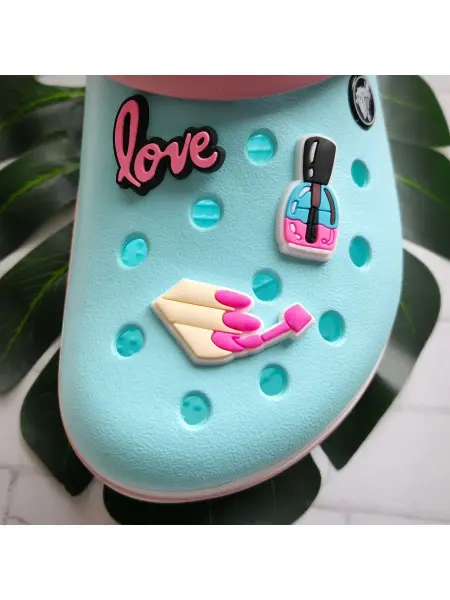 Fun_Jibz Джибитсы ногти маникюр на Crocs украшения