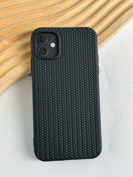 Logvishop Чехол на iPhone 11 черный объемный